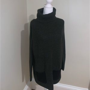 SUSAN GRAVER XL GREEN TURTLENECK SWEATER FRONT POCKETS